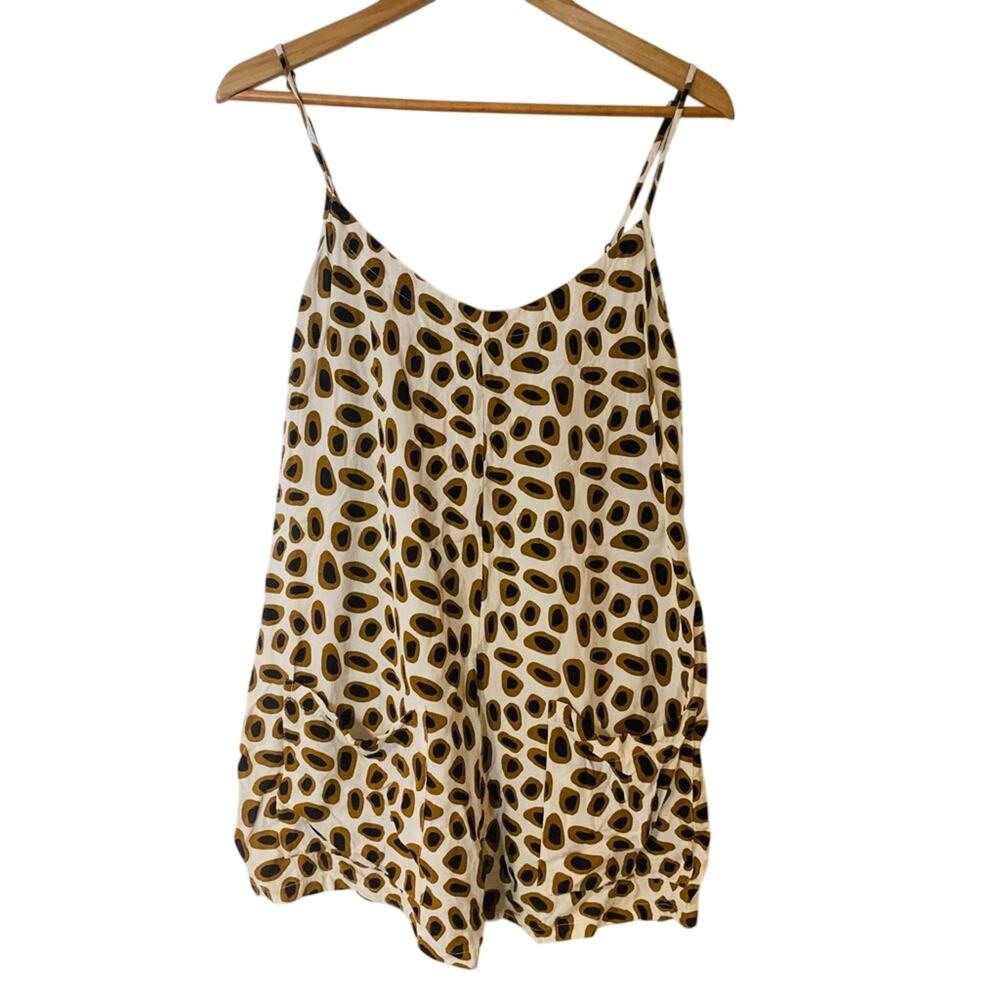 ALI GOLDEN Animal Print Romper Size Medium